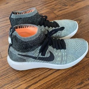 Nike Lunarepic Flyknit running shoes